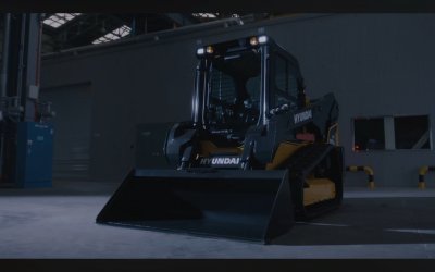 Hyundai HT100V pásový nakladač novej generácie 